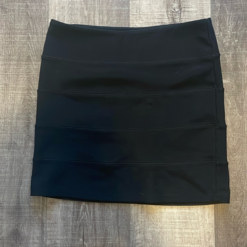 GUESS MINISKIRT